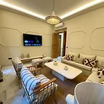 Vakantiehuis T19 Luxury 5br Private Terrace *